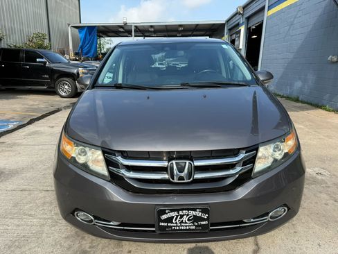 Used 2014 Honda Odyssey Touring image 2