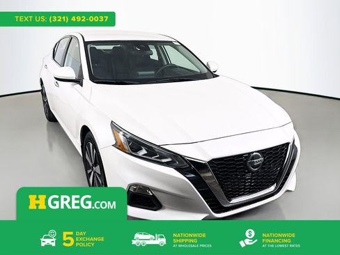 Used 2021 Nissan Altima 2.5 SV image 1