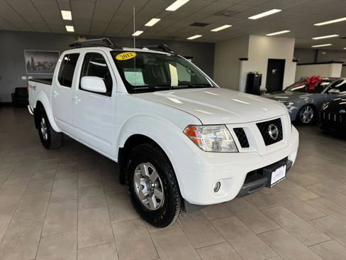 Used 2012 Nissan Frontier PRO-4X w/ Pro-4x Luxury Pkg image 7