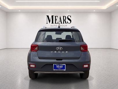 Used 2025 Hyundai Venue SEL