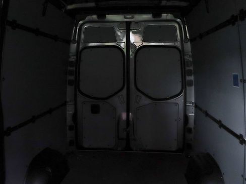 Used 2024 Mercedes-Benz Sprinter 2500 image 28