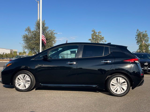 Used 2024 Nissan Leaf S FWD image 2