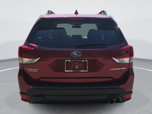 Used 2022 Subaru Forester Limited AWD/4WD image 6