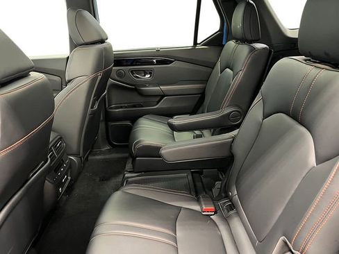 New 2025 Honda Pilot TrailSport image 29