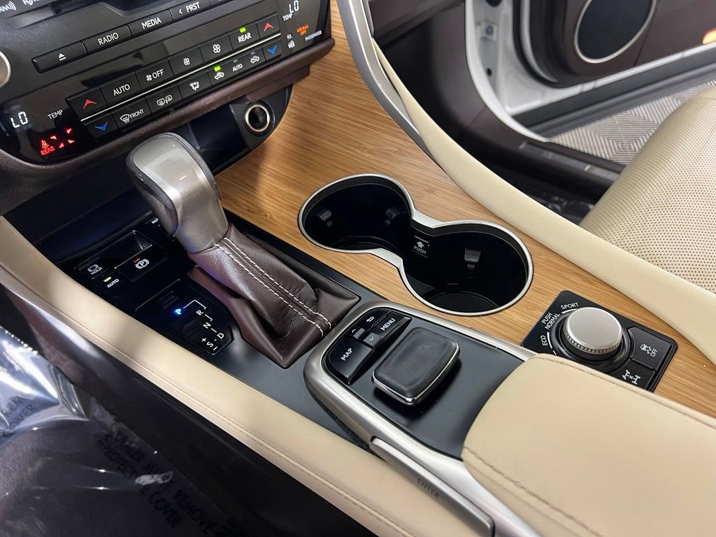 Used 2018 Lexus RX 350L AWD image 32