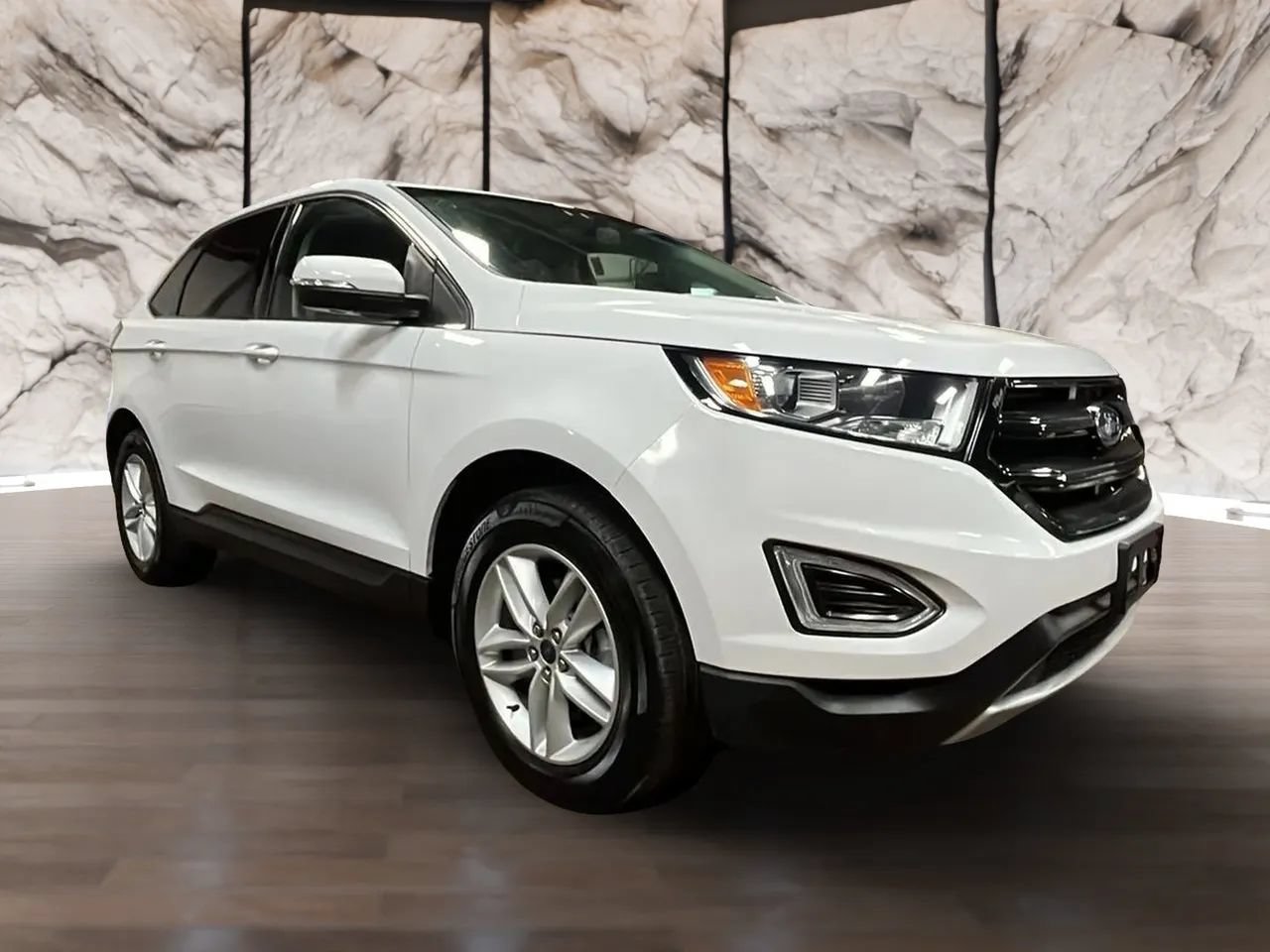 Used 2017 Ford Edge SEL FWD image 10