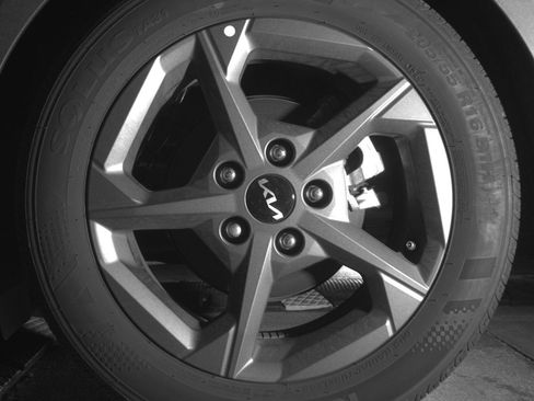Used 2025 Kia K4 FWD image 14