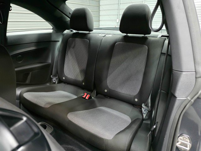 Used 2019 Volkswagen Beetle 2.0T S FWD image 15