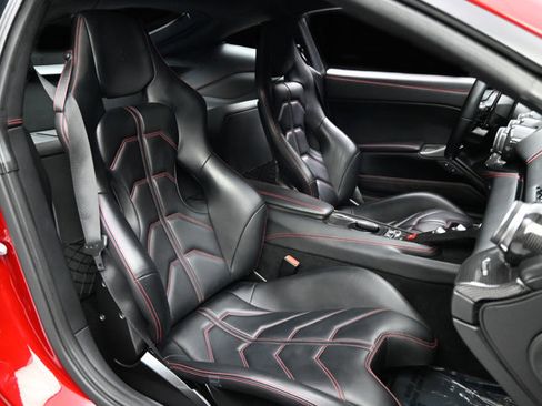 Used 2015 Ferrari F12 Berlinetta image 10