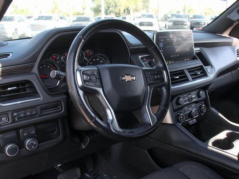 Used 2021 Chevrolet Suburban LS w/ Driver Alert Package image 18