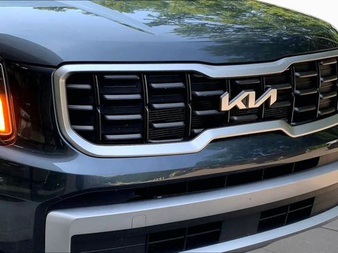 Used 2024 Kia Telluride S w/ S Sunroof Package AWD/4WD image 29
