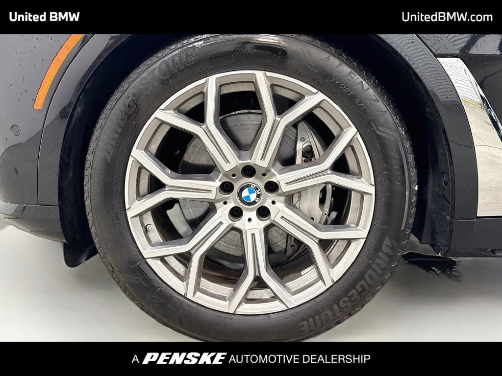 Certified 2023 BMW X7 xDrive40i AWD/4WD image 2