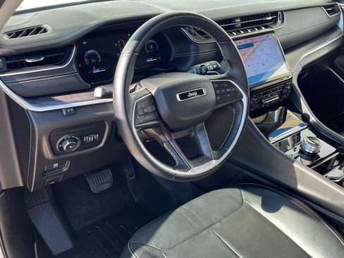 Used 2021 Jeep Grand Cherokee L Limited w/ Trailer Tow Group (B) image 4