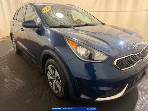 Used 2019 Kia Niro LX image 1