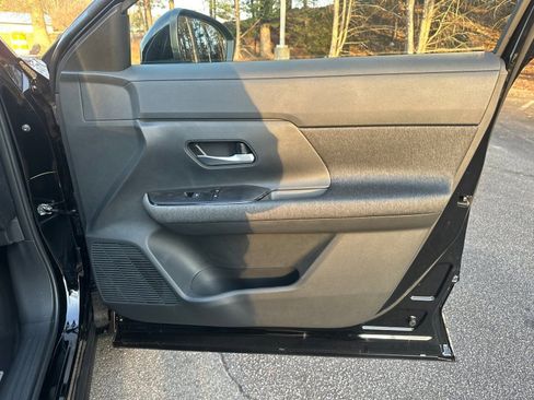 New 2026 Nissan Kicks SV FWD image 14