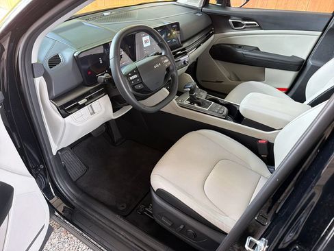 Used 2026 Kia Sportage EX w/ EX Panorama Roof Package FWD image 19