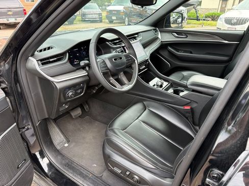 Used 2024 Jeep Grand Cherokee Limited 4xe AWD/4WD image 10