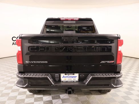 Used 2023 Chevrolet Silverado 1500 ZR2 w/ Technology Package AWD/4WD image 23