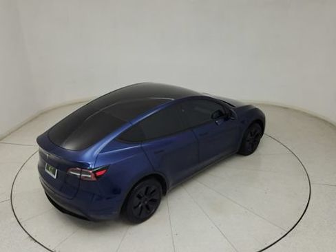 Used 2025 Tesla Model Y Long Range RWD image 27