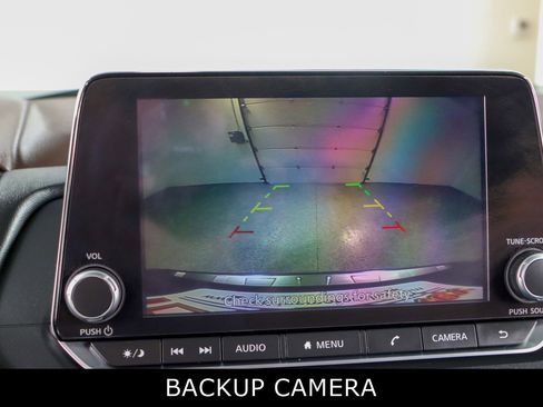 Used 2023 Nissan Rogue SV image 18