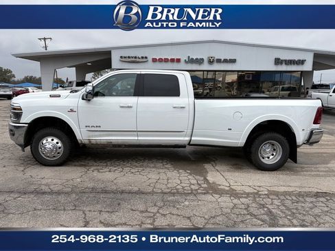 New 2026 RAM 3500 Limited AWD/4WD image 8