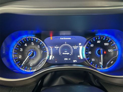 New 2025 Chrysler Voyager LX image 11