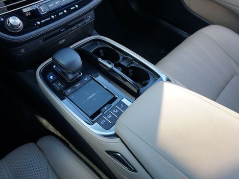 Used 2021 Lexus LS 500 image 20