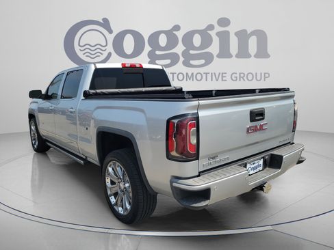 Used 2018 GMC Sierra 1500 Denali w/ Denali Ultimate Package AWD/4WD image 2