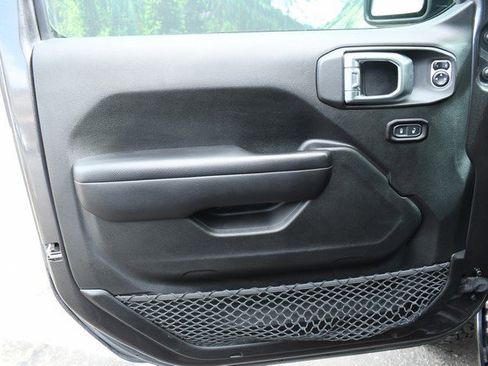 Used 2018 Jeep Wrangler Unlimited Sport S image 13