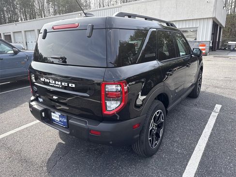 Used 2025 Ford Bronco Sport Outer Banks w/ Outer Banks Tech Package+ image 18