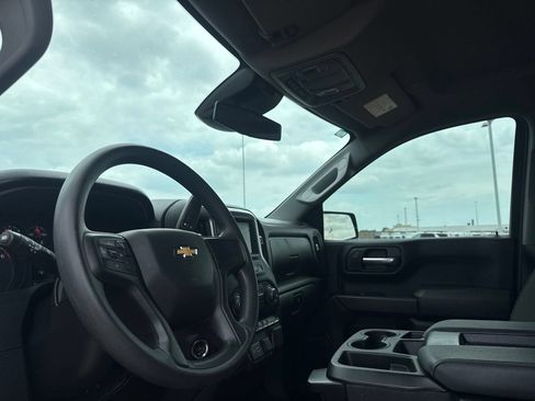 Used 2025 Chevrolet Silverado 1500 Custom RWD image 38