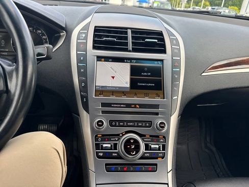 Used 2017 Lincoln MKZ Reserve w/ Technology Package FWD image 5