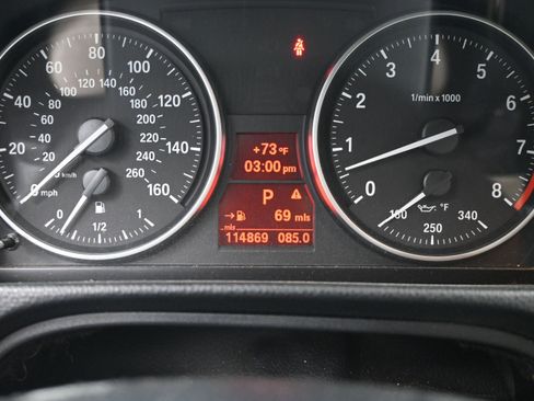 Used 2013 BMW 328i Convertible RWD image 33