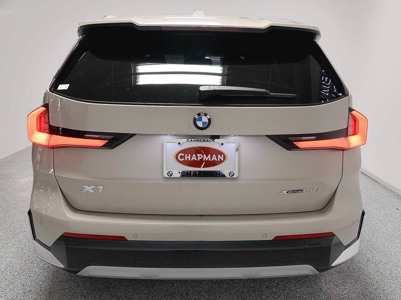 Used 2027 BMW X1 xDrive28i AWD/4WD image 4