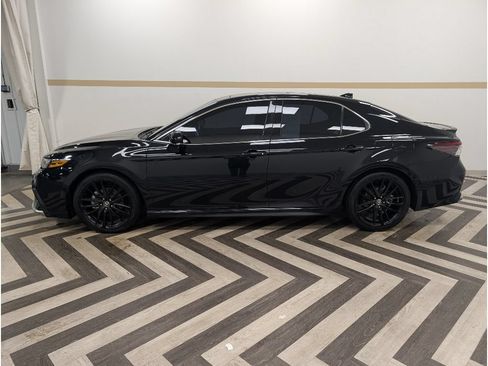 Used 2024 Toyota Camry XSE w/ Navigation Package FWD image 3