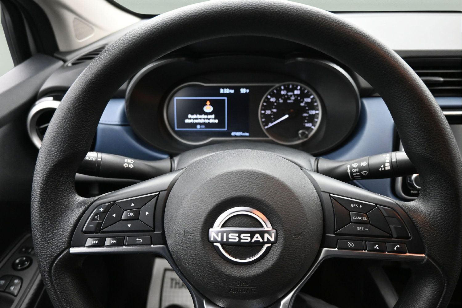 Used 2025 Nissan Versa SV FWD image 15
