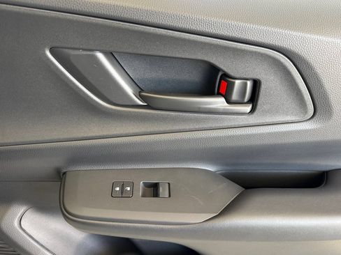 New 2027 Toyota Prius Plug-In Hybrid FWD image 20