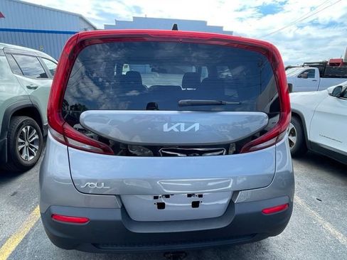 Used 2022 Kia Soul LX FWD image 6