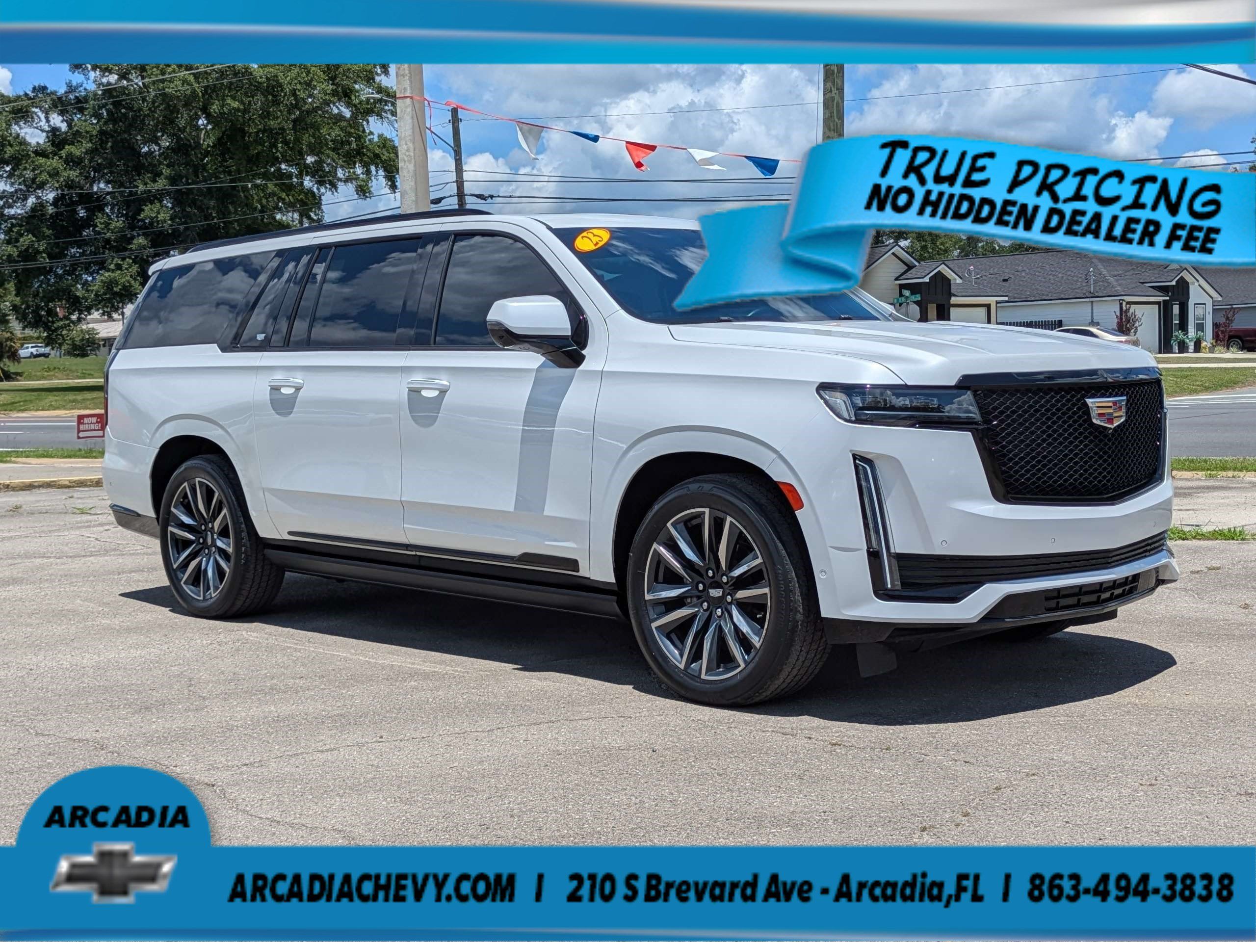 Used 2023 Cadillac Escalade ESV Sport Platinum RWD image 2