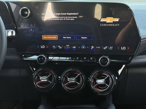 New 2026 Chevrolet Blazer EV RS AWD/4WD image 17