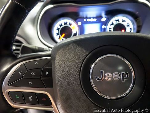 Used 2021 Jeep Cherokee Limited AWD/4WD image 18
