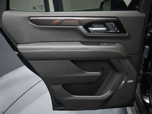 Used 2025 GMC Yukon Elevation w/ LPO, Floor Liner Package RWD image 30