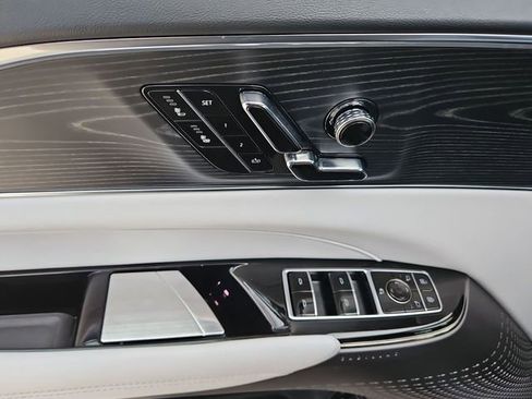 Certified 2024 Cadillac Lyriq Luxury image 20