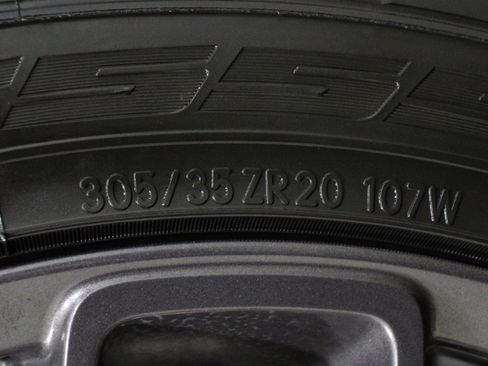 Used 2019 Dodge Challenger SRT Hellcat Redeye image 37