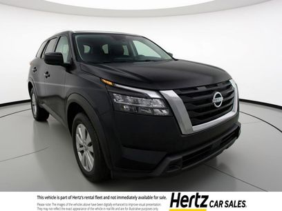 Used 2025 Nissan Pathfinder SV