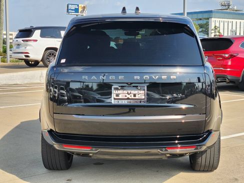 Used 2024 Land Rover Range Rover SE AWD/4WD image 6