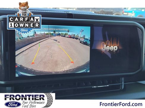 Used 2024 Jeep Wrangler Unlimited Rubicon AWD/4WD image 11