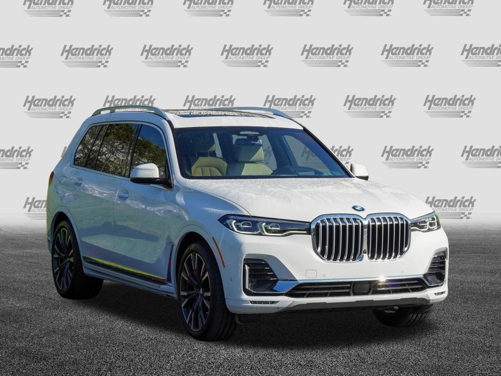 Used 2022 BMW X7 xDrive40i w/ Executive Package AWD/4WD image 2