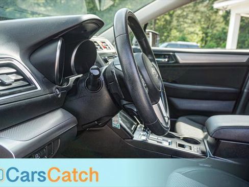 Used 2017 Subaru Outback 2.5i AWD/4WD image 19