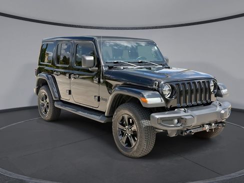 Used 2021 Jeep Wrangler Unlimited Sahara AWD/4WD image 12